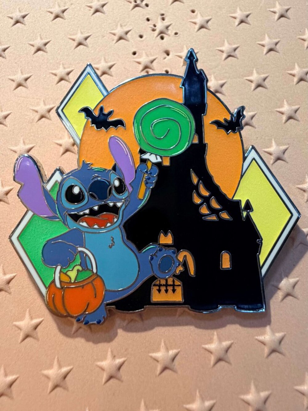 Lilo and STITCH Halloween 2026 Glow in the Dark Trick or Treat Disney Pin NOC